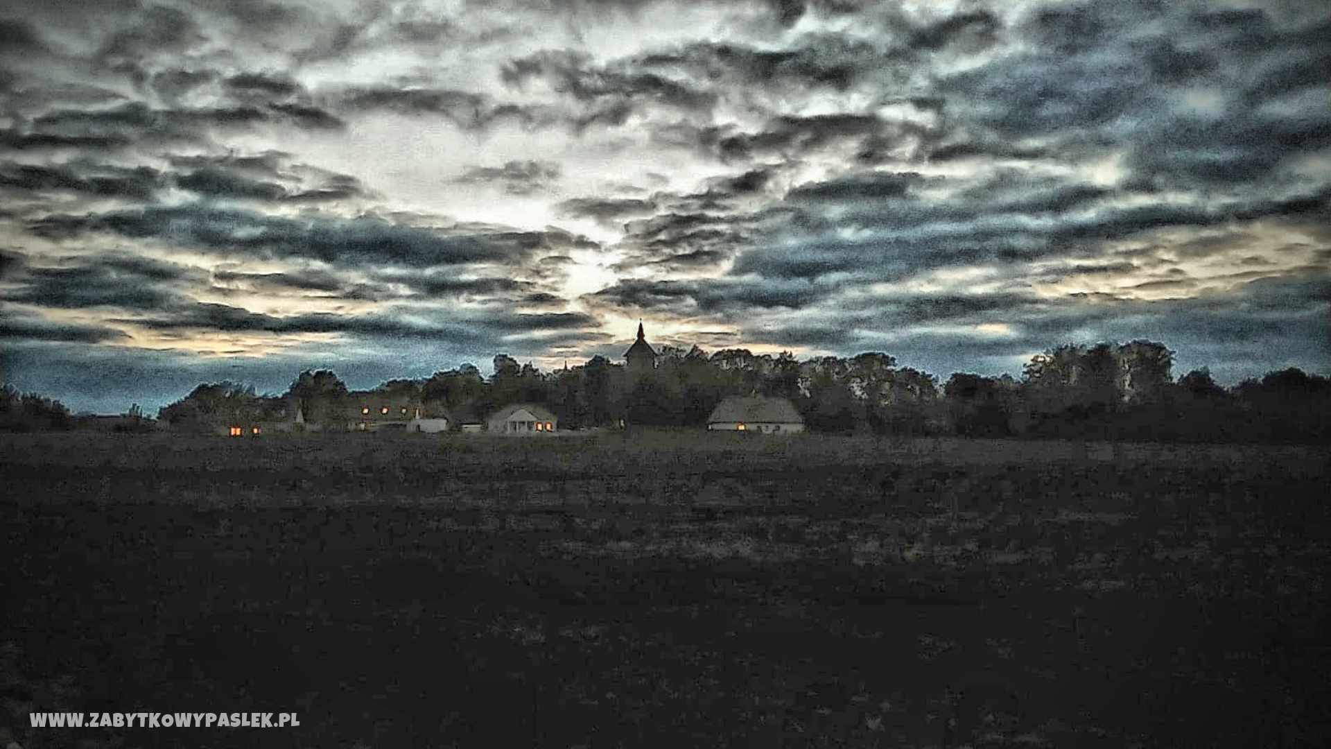 20190909 064307 0000 Zabytkowy Pasłęk panorama Pasłęka