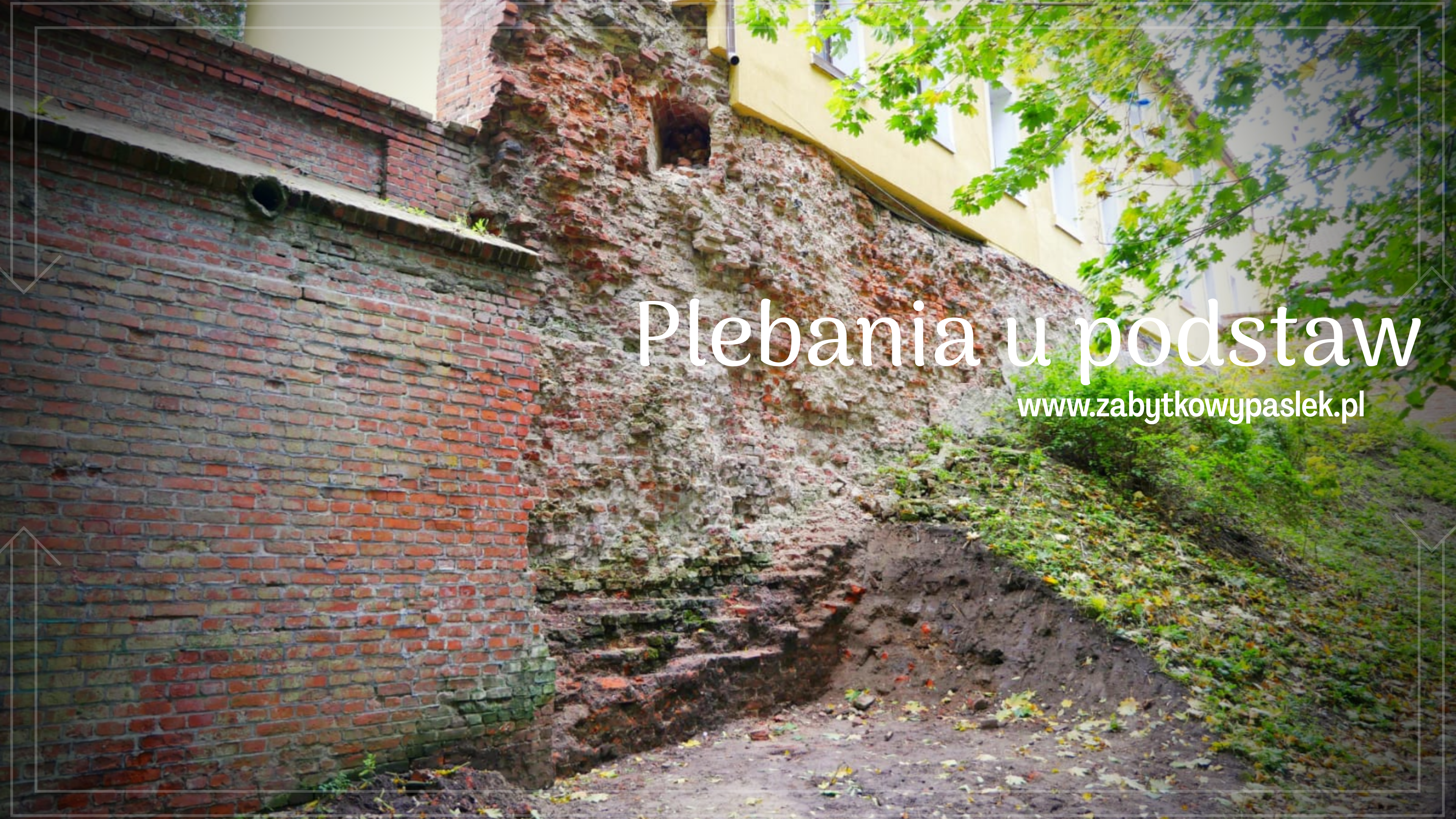 20201022 123821 0000 Zabytkowy Pasłęk mury Pasłęka