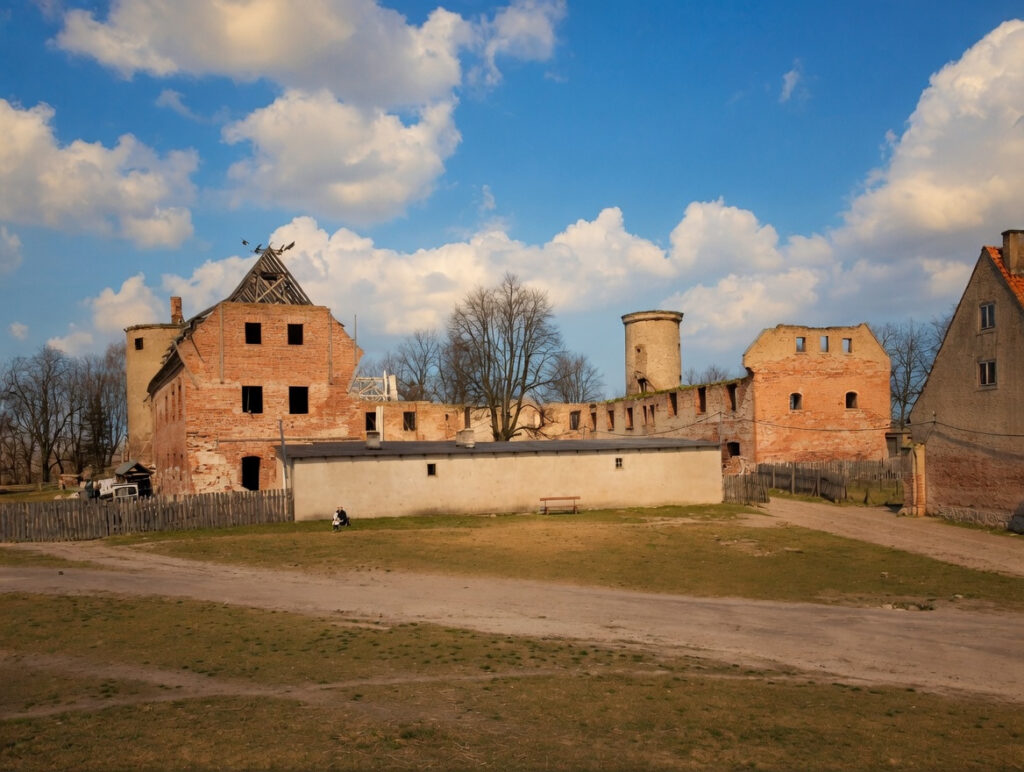 37251 Zabytkowy Pasłęk